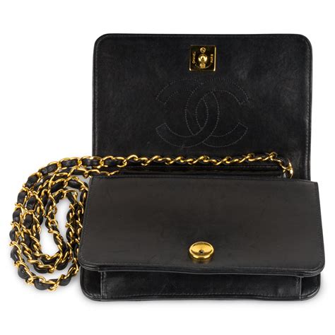 chanel wallet clutch with chain|Chanel vintage clutch with chain.